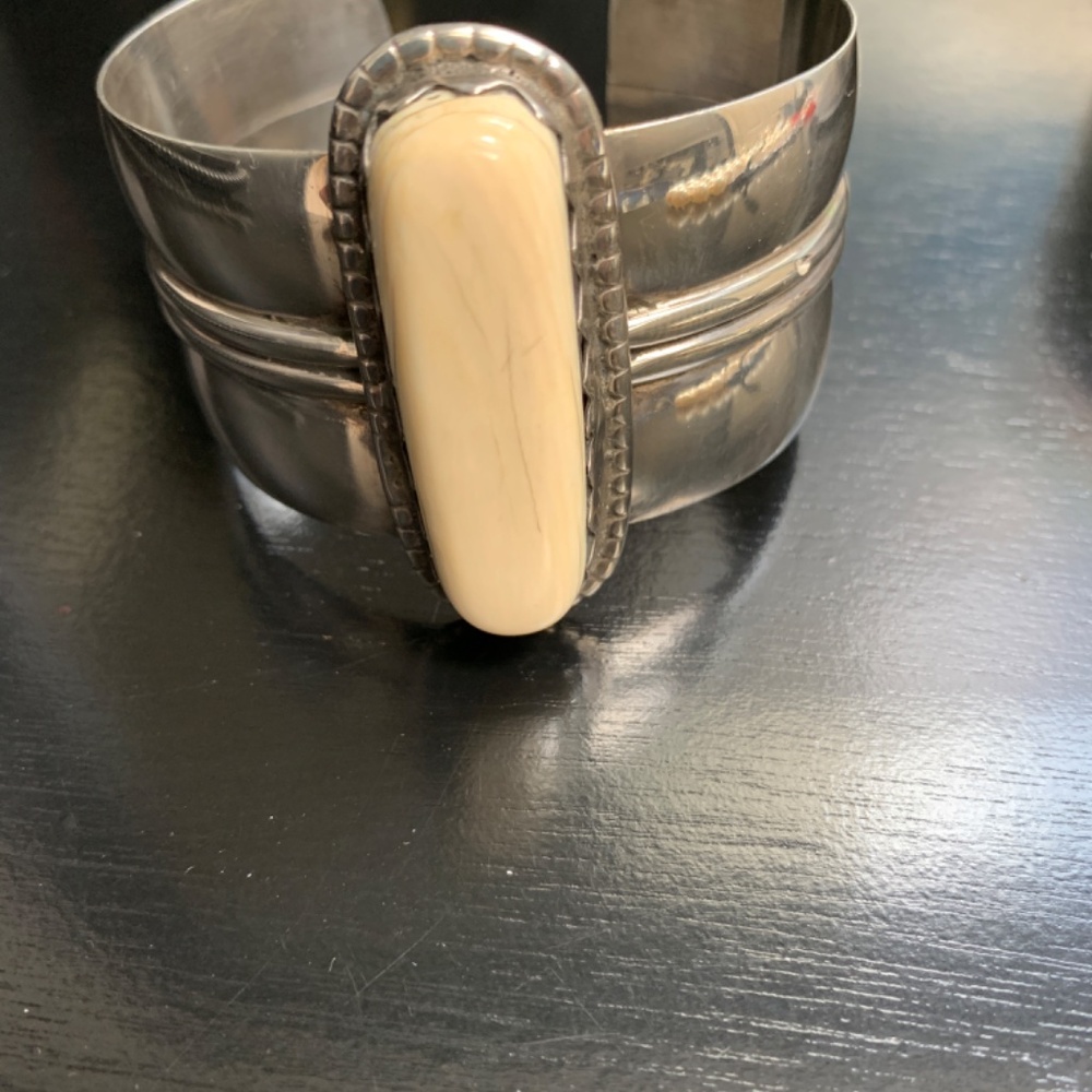Vintage Sterling Silver Cuff Bracelet with Recycled Ivory Accent - Picture 3 of 10